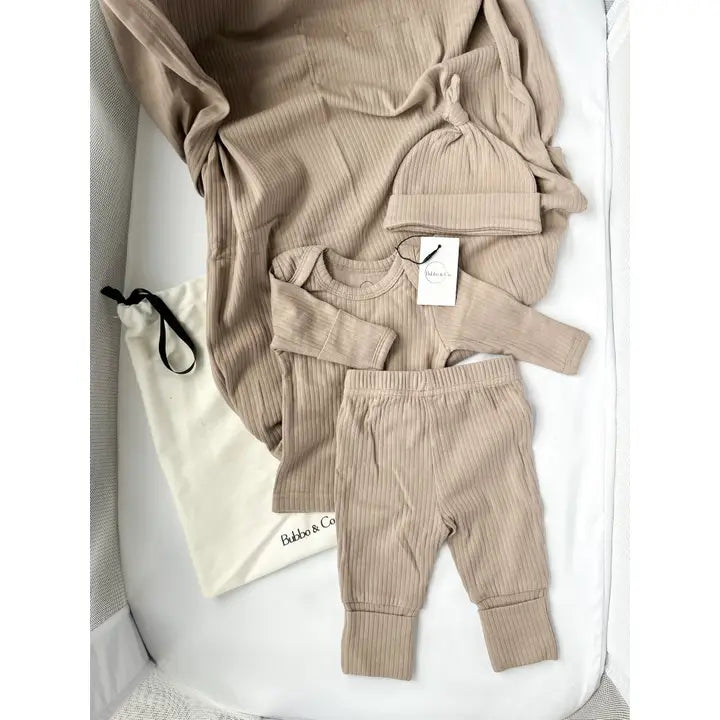 Bubbo & Co. Organic Newborn Going Home Ribbed Set - Taupe