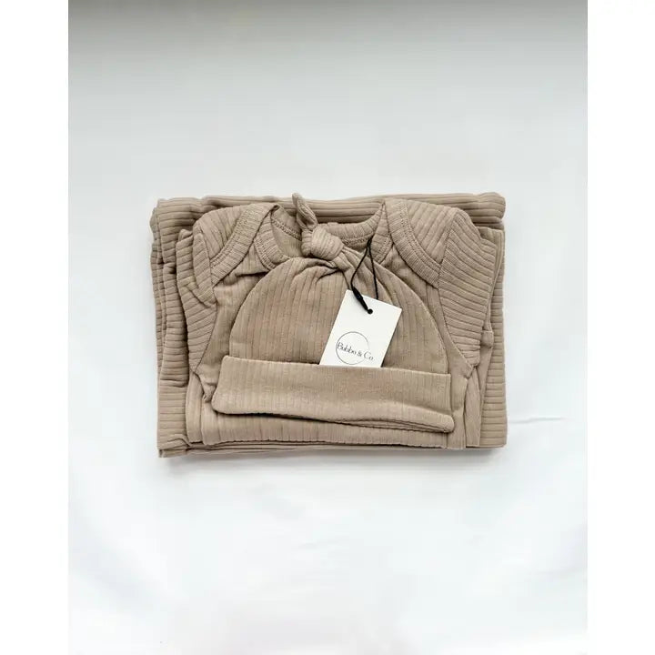 Bubbo & Co. Organic Newborn Going Home Ribbed Set - Taupe